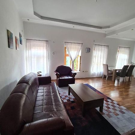 Stan Mostar-Mostovi Buitenkant foto