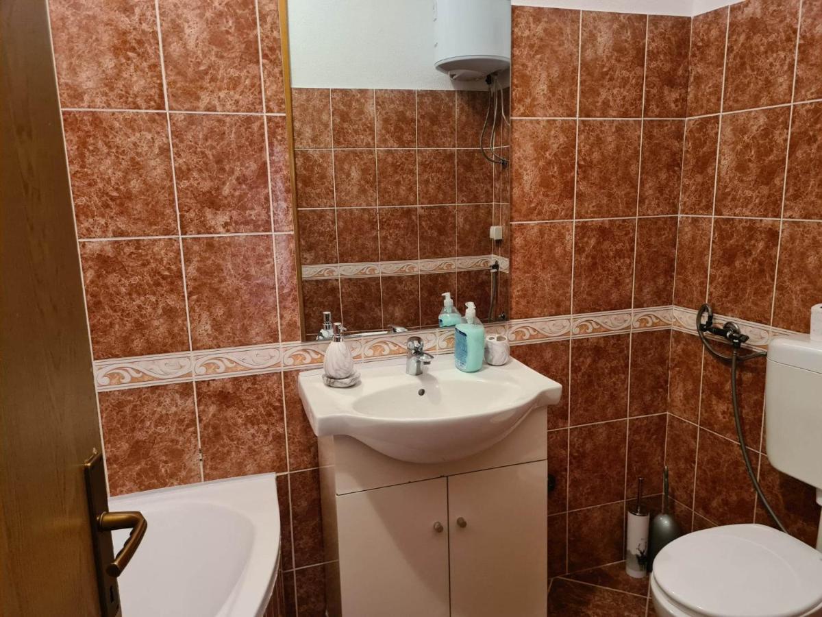 Stan Mostar-Mostovi Buitenkant foto